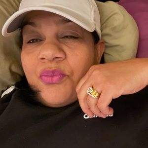 Meet your Posher, Dulce